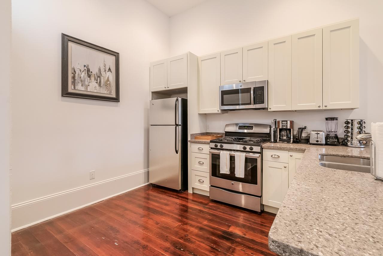 Modern 2Br On Carondelet By Hosteeva Apartment New Orleans Exterior photo